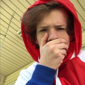 Meet your Posher, Logan